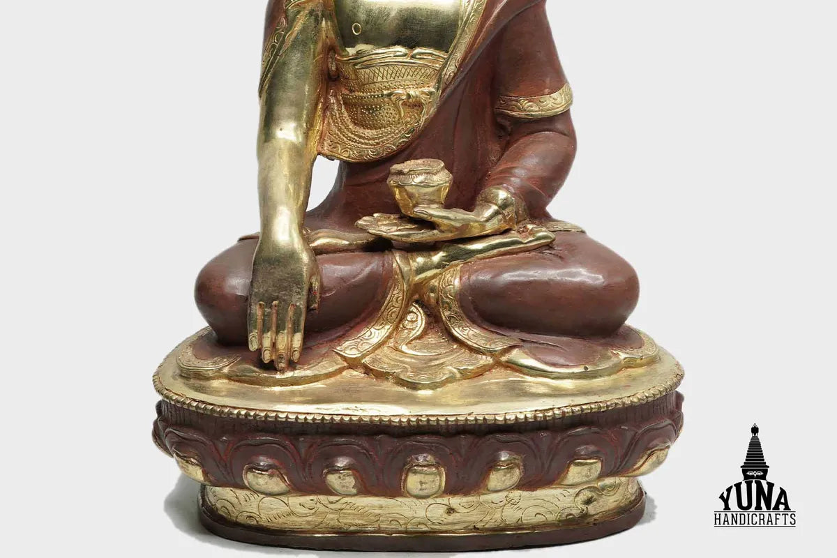 Shakyamuni Statues