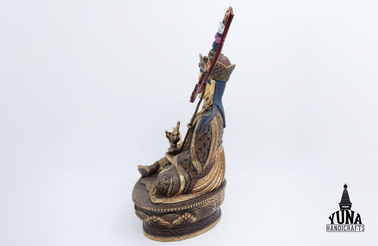 Guru Rinpoche Statue