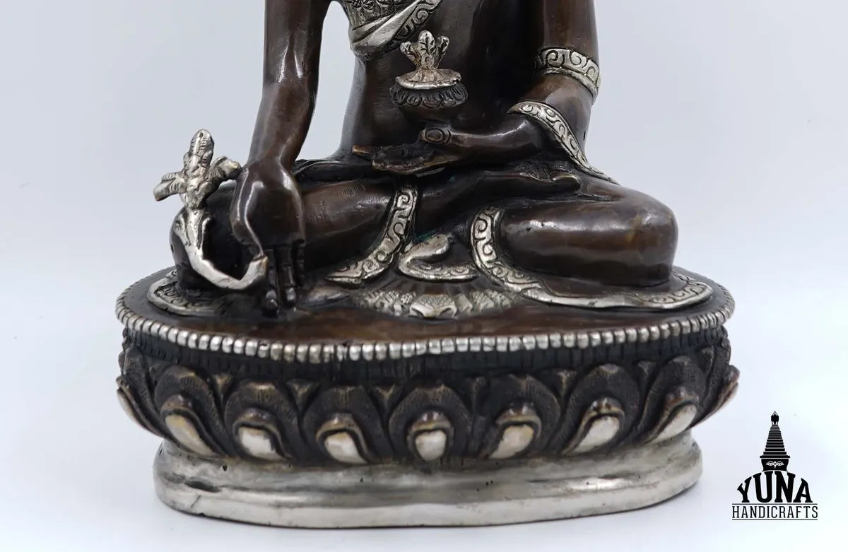 Medicine Buddha Statue