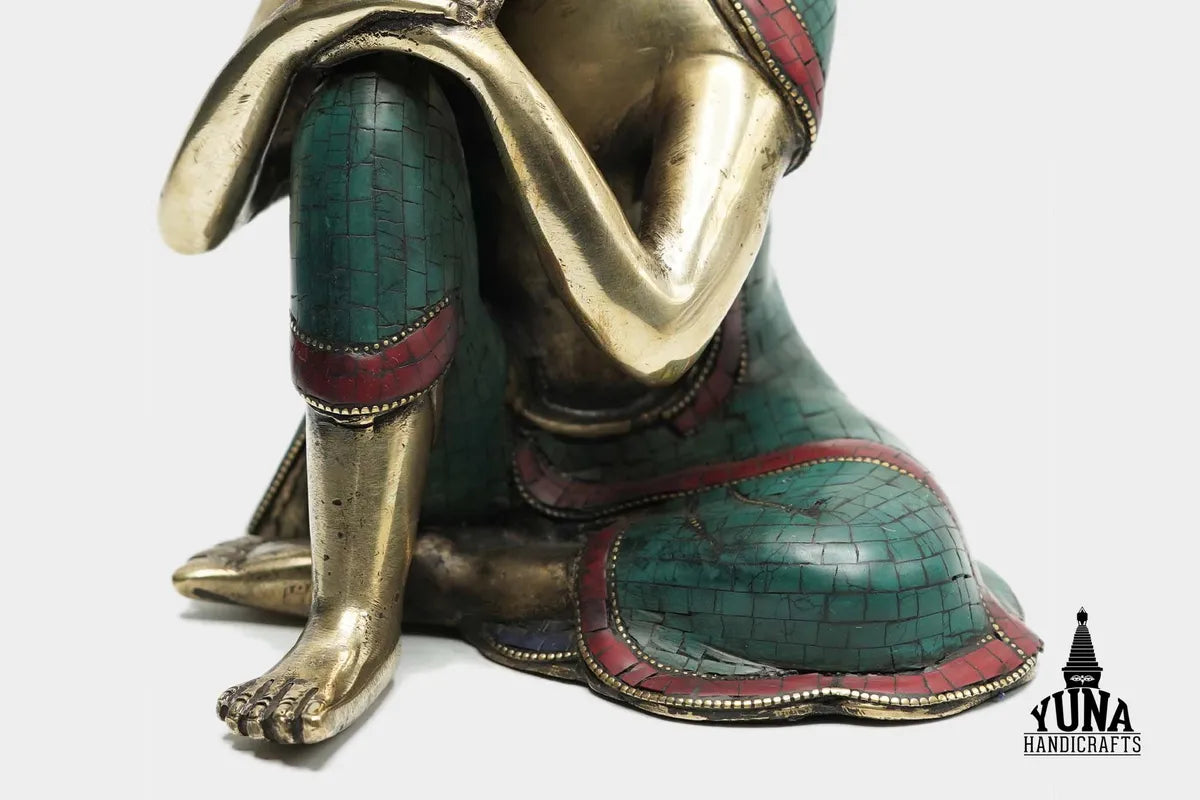 Relaxing Buddha Statue