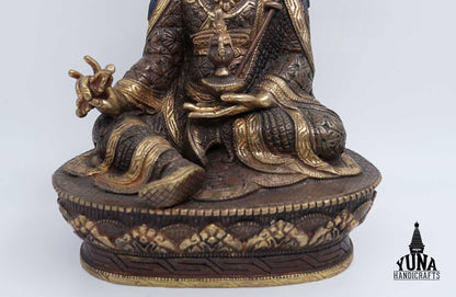 Guru Rinpoche Statue